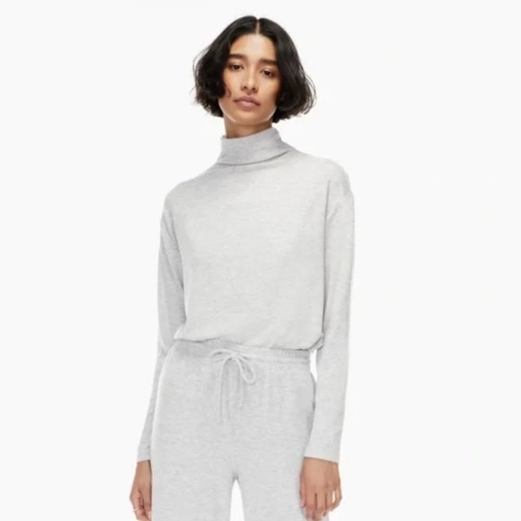 ARITZIA WILFRED FREE Lounge Mockneck Long Sleeve Light Grey Size Large - Picture 1 of 11